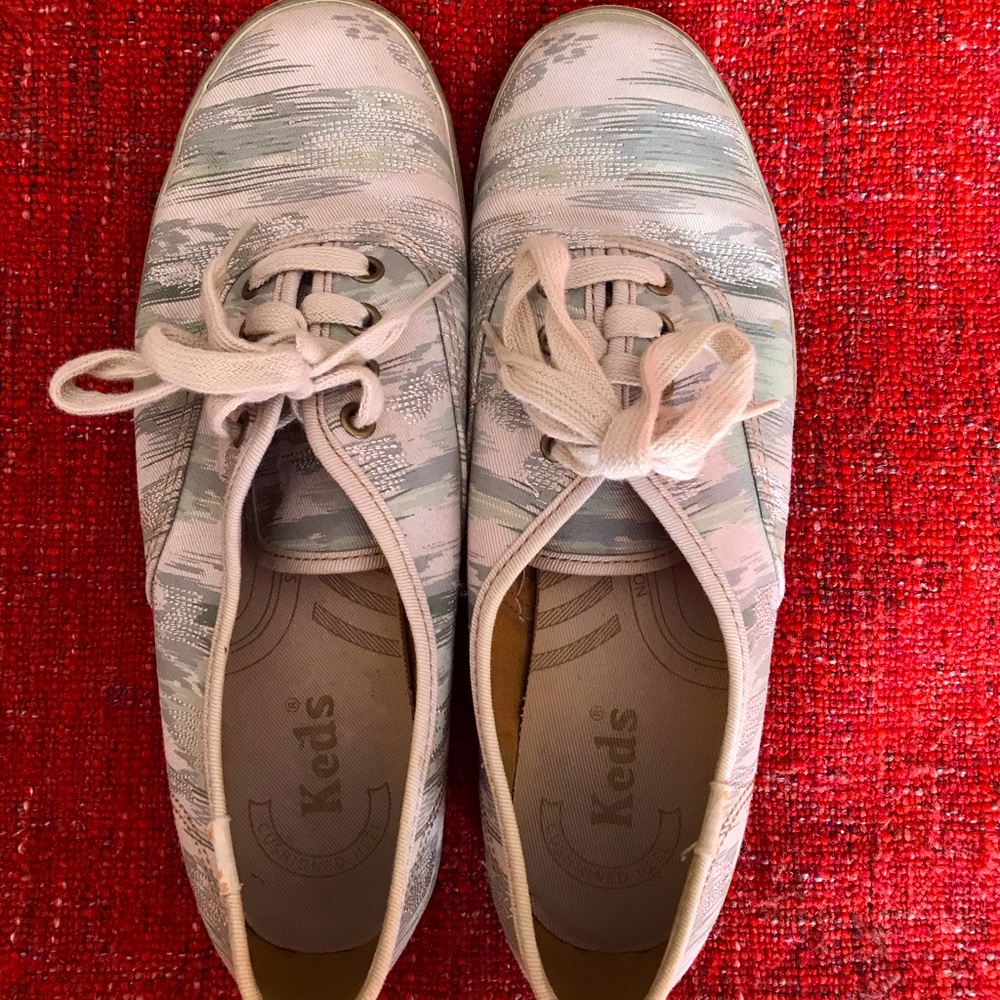 Keds Champion Sneakers. Size 7
